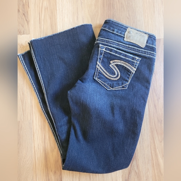 Women's Silver Frances 22" Bootcut Raw Jeans Darkwash NWOT - Picture 2 of 12